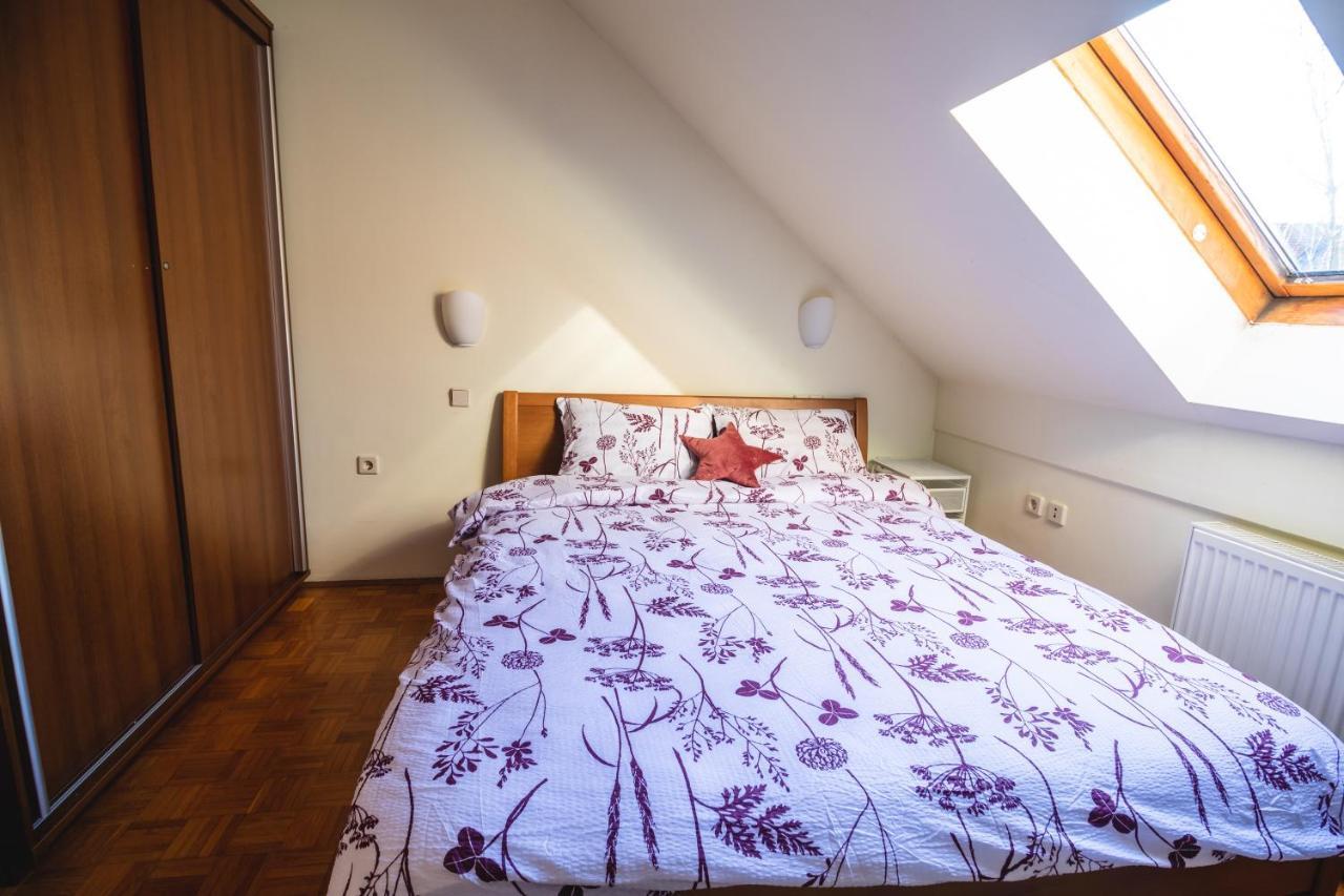 Relax Apartment In Banovci Вержей Экстерьер фото