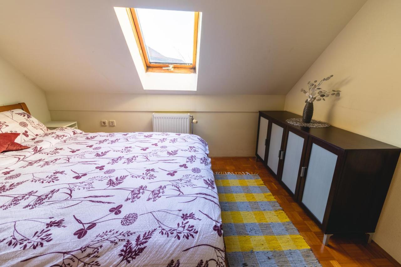 Relax Apartment In Banovci Вержей Экстерьер фото
